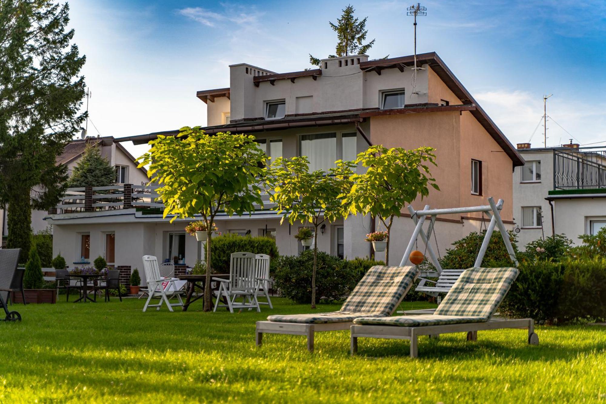 Avista Mielno Unieście Exterior foto