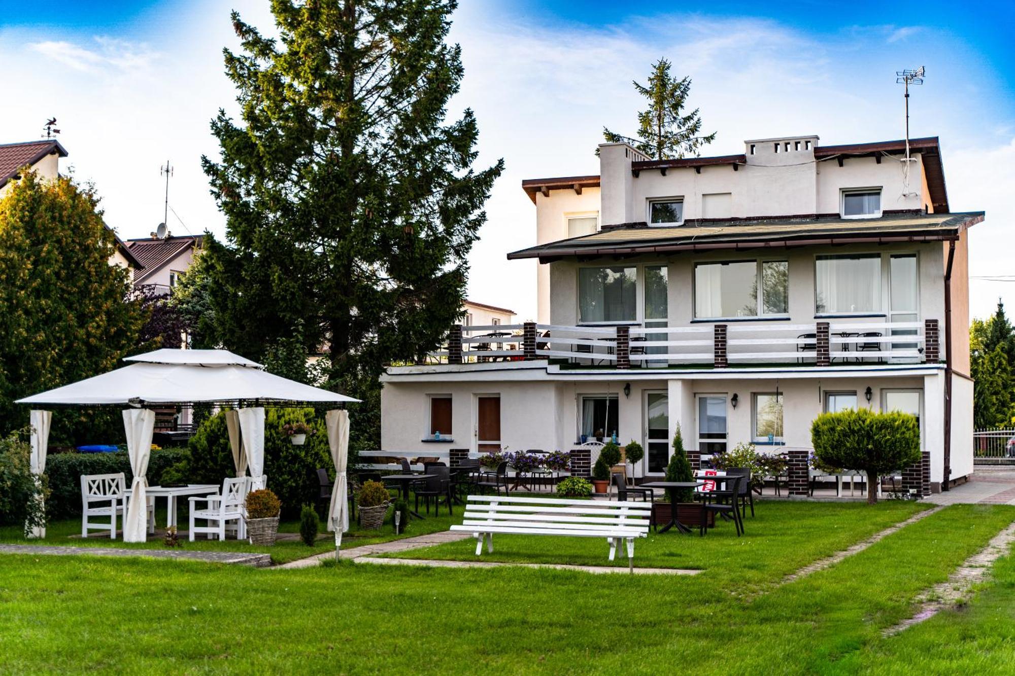 Avista Mielno Unieście Exterior foto