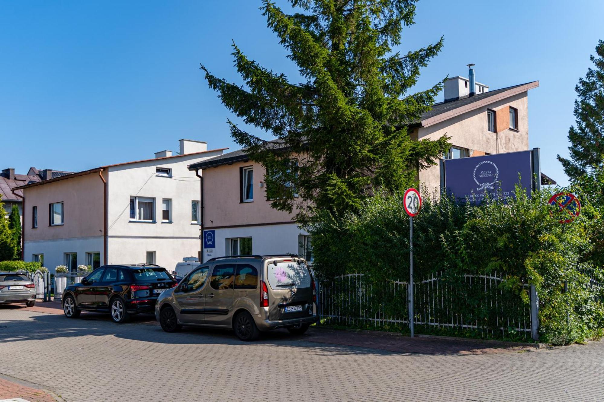Avista Mielno Unieście Exterior foto